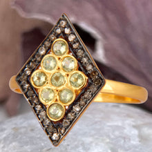 Load image into Gallery viewer, Chavvi ring | Peridot | CZ