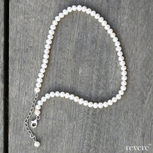 Load image into Gallery viewer, nuovo anklet in white AAA grade cultured fresh water pearls with a sterling silver chain. Perfect to wear with indian wear and western wear, high heels and leather boots.
