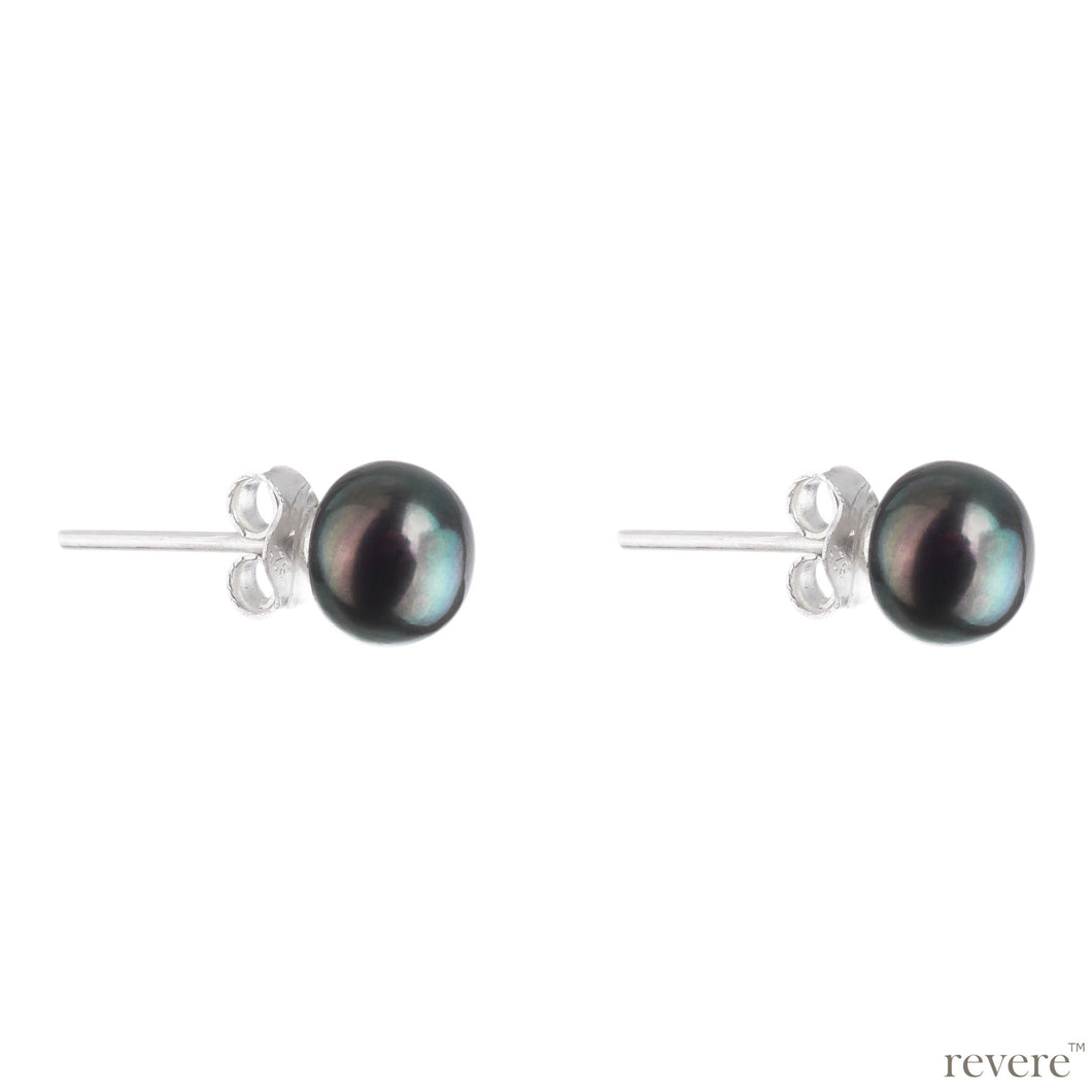 Earrings features simple yet charming design of grey freshwater pearl studs that adds effortless charisma in your personality.