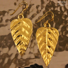 Load image into Gallery viewer, Willow Earrings
