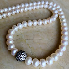 Load image into Gallery viewer, Snow White Necklace
