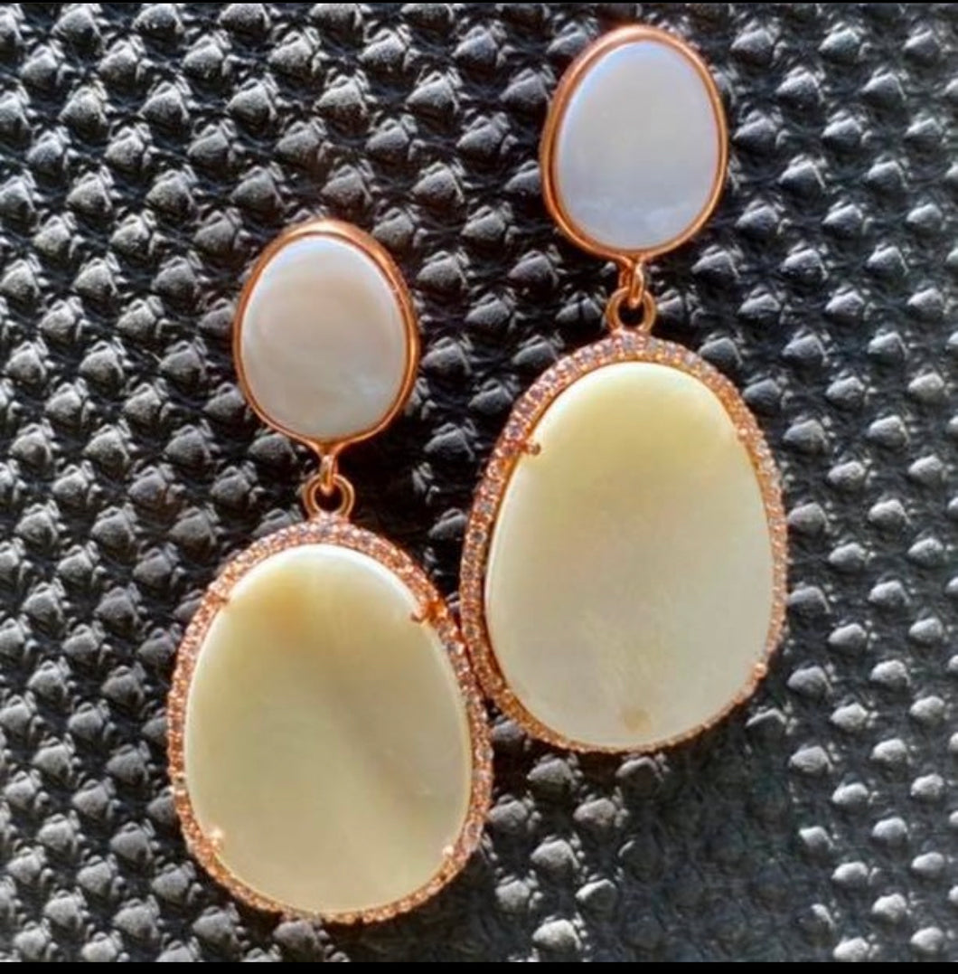 Alhambra Earrings | Mother of Pearl | Gold plated | Sterling Silver