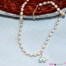 Load image into Gallery viewer, Flash Pearl Necklace
