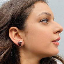 Load image into Gallery viewer, Chakrika Earrings | Garnet | 925 sterling silver
