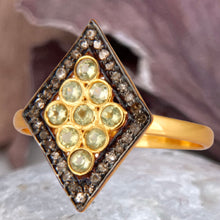 Load image into Gallery viewer, Chavvi ring | Peridot | CZ
