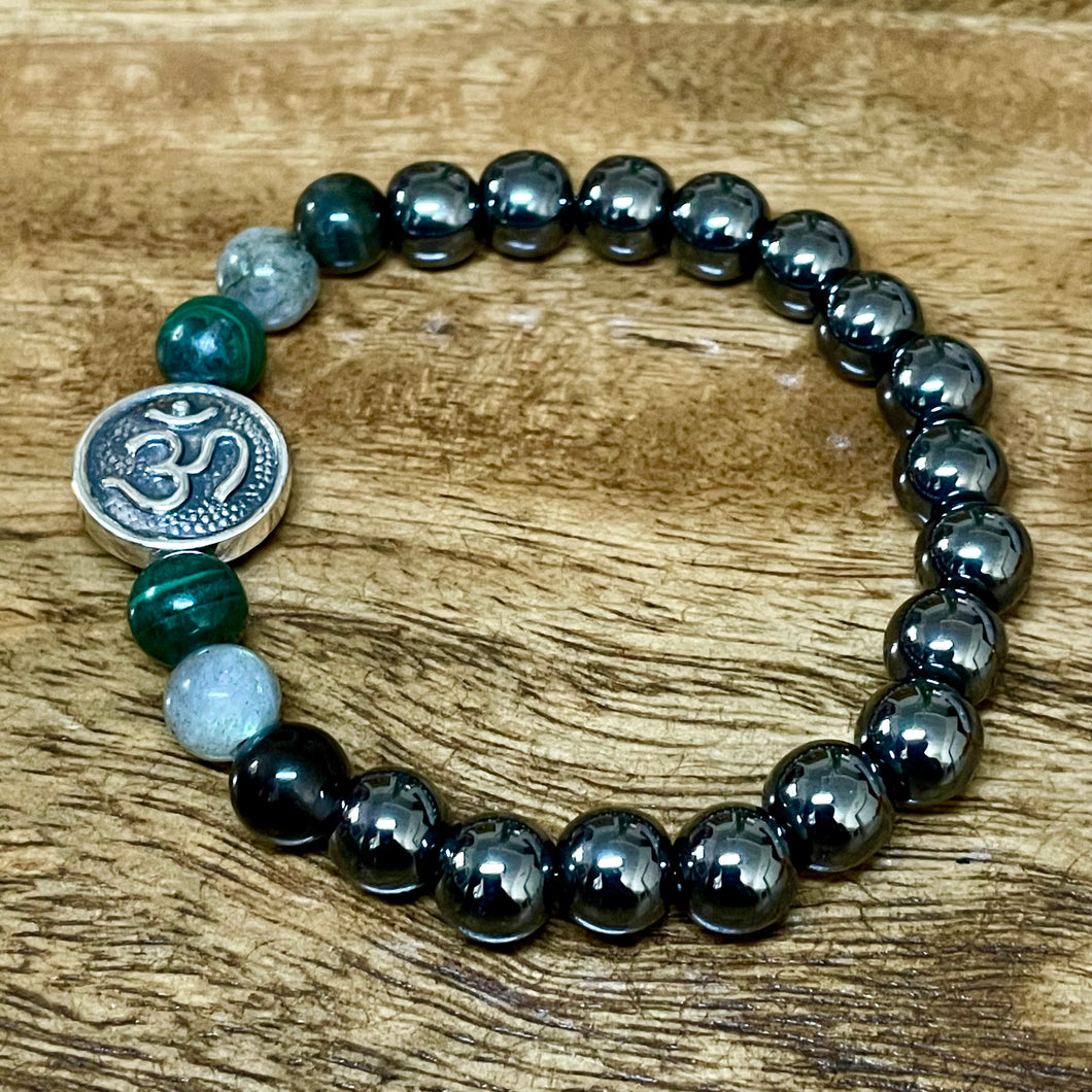 Ira Bracelet | Shungite | Om charm