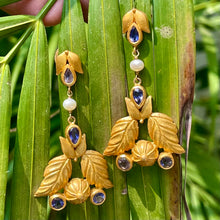 Load image into Gallery viewer, Zivah earrings | Iolite | Pearl | 18k gold plated
