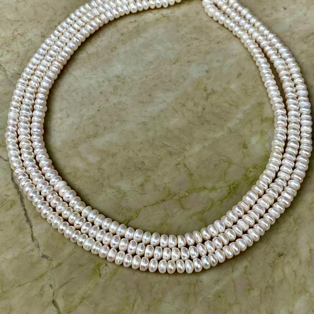Maryam necklace | Pearl | 3-strand
