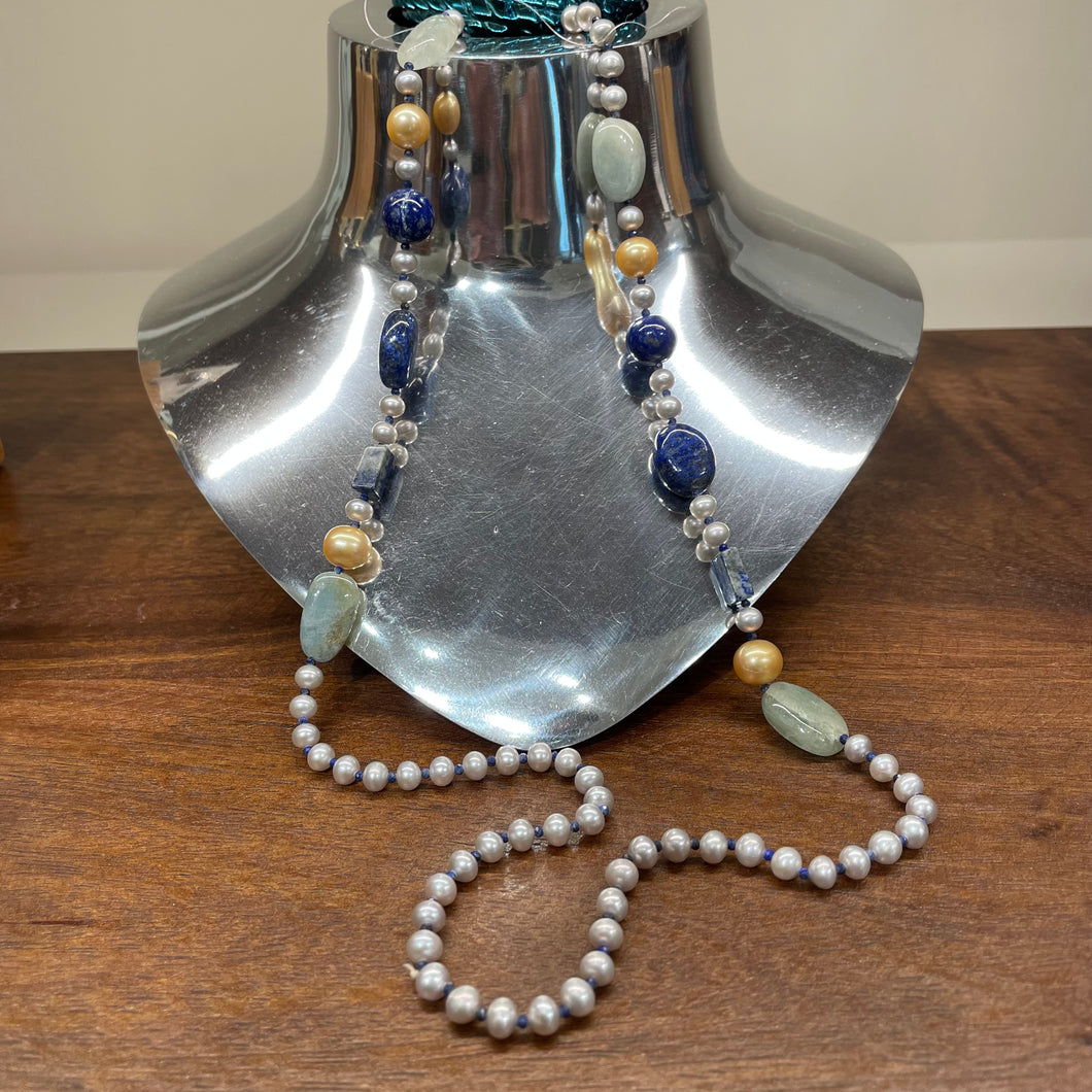 Januja necklace | Pearl | Lapis | Chalcedony