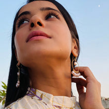 Load image into Gallery viewer, Omaja Baalis | Pearl | 18k gold plated

