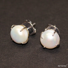 Load image into Gallery viewer, Flawless large single fresh water pearls on sterling silver.. the resonance earrings are a perennial must have in every jewellery box.
