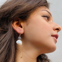 Load image into Gallery viewer, Riya Earrings | Pearl | 925 sterling silver
