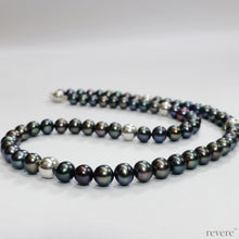 Load image into Gallery viewer, poise dark grey AAA grade cultured fresh water pearl necklace with sterling silver spheres. Suitable for office, evening dressing and special occassions.
